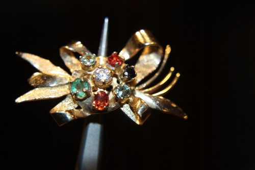 Broszka złoto 14k szafiry naturalne certyfikat